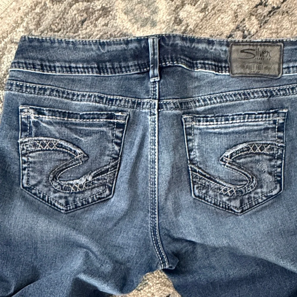 Silver brand Women's Deep Indigo Skinny Jeans - Picture 5 of 5